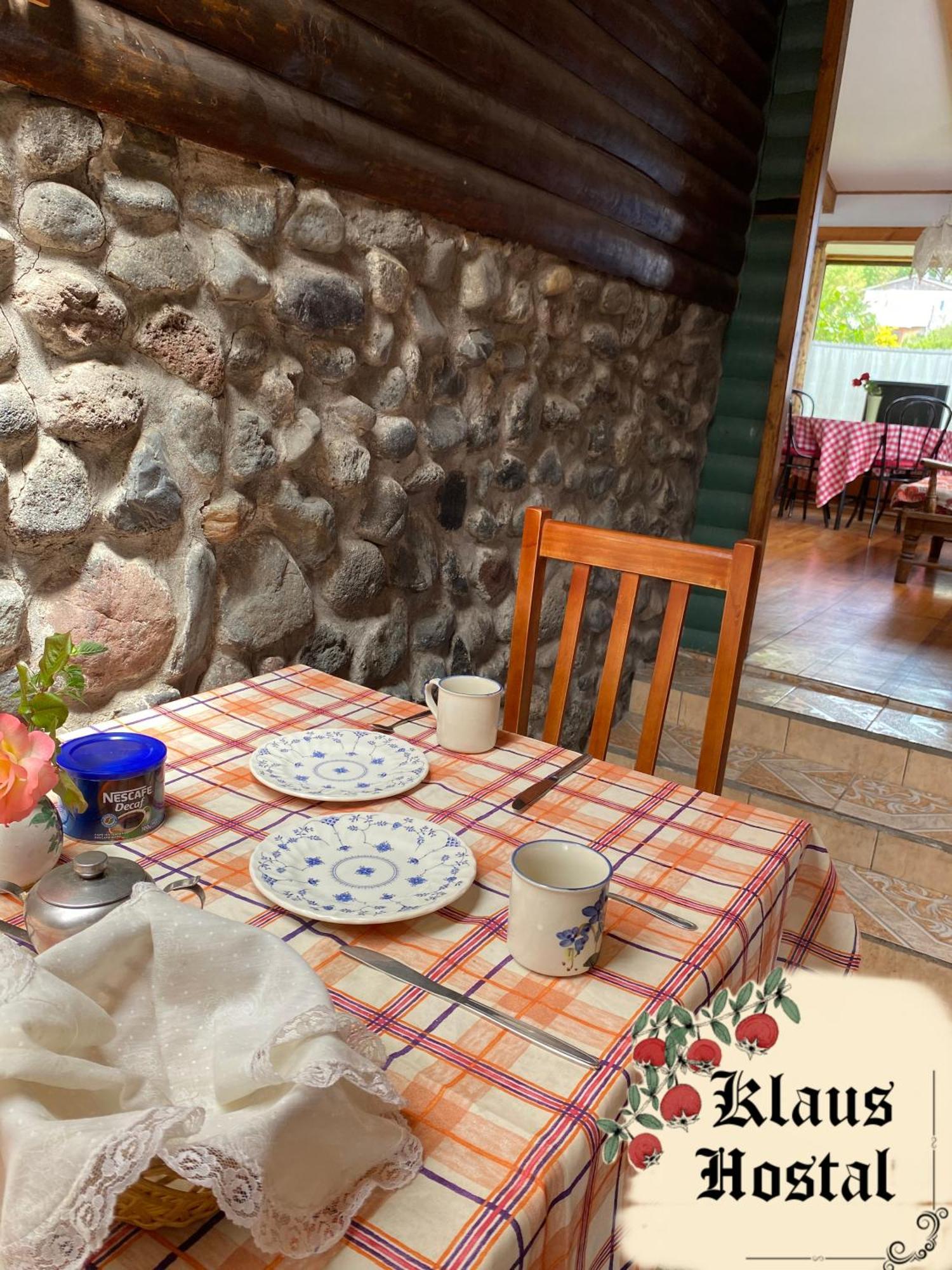 Hostal Klaus プコン エクステリア 写真
