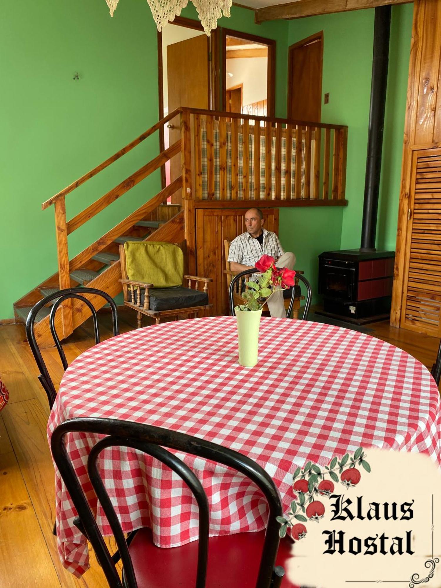 Hostal Klaus プコン エクステリア 写真
